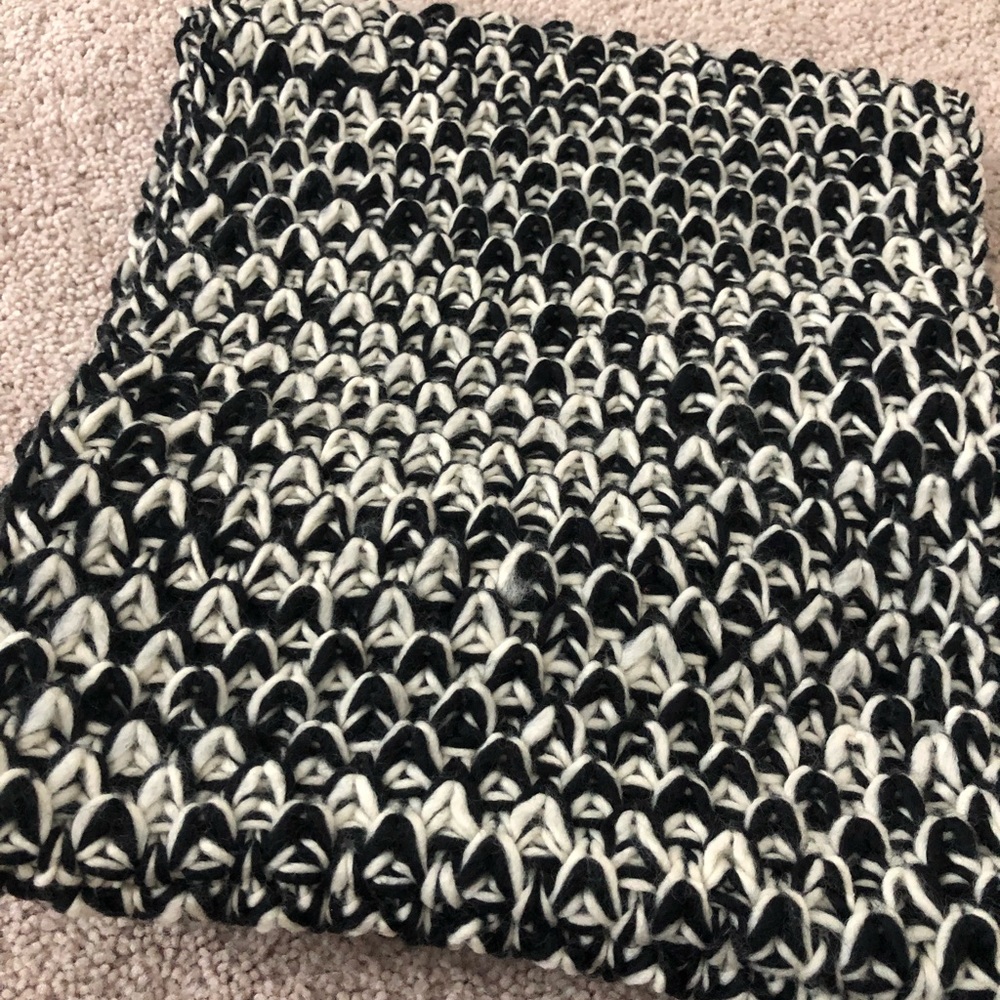 Infinity scarf